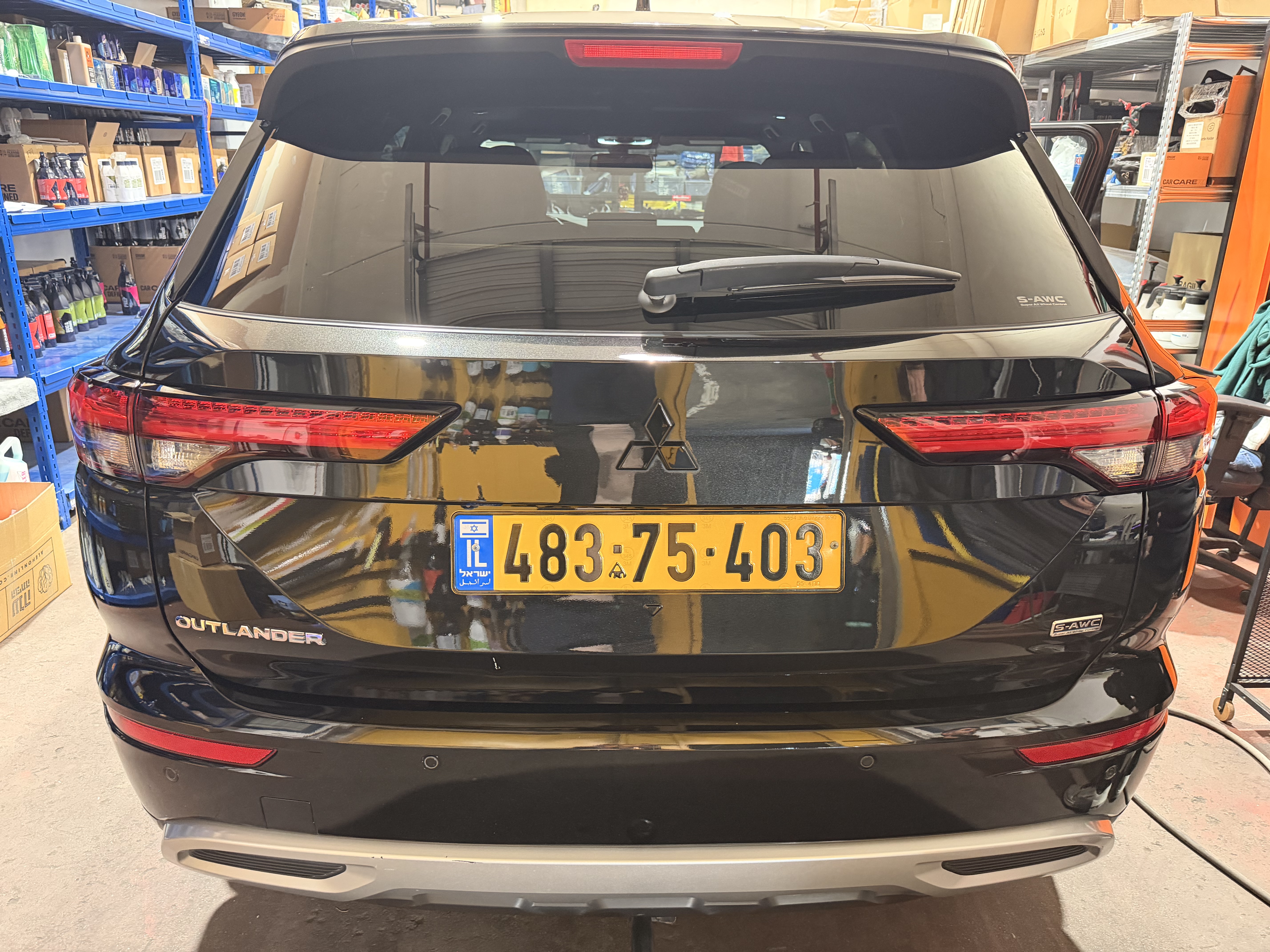 מיצובישי OUTLANDER LUXURY 4X4SE 2023